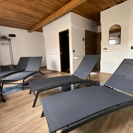 Vidiecky Domcek بيت للعطل